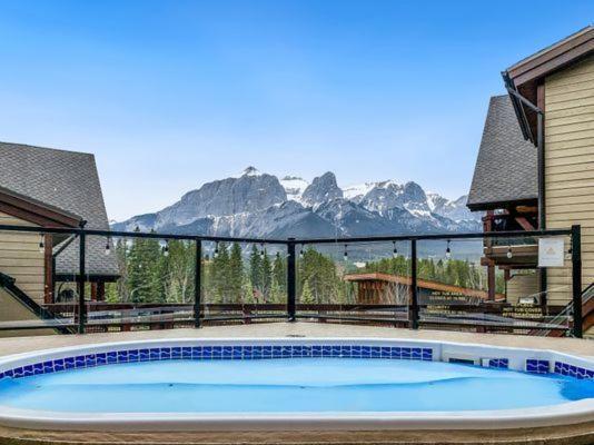 3 Bedroom Condo By Canadian Rockies Vacation Rentals Canmore Exterior foto