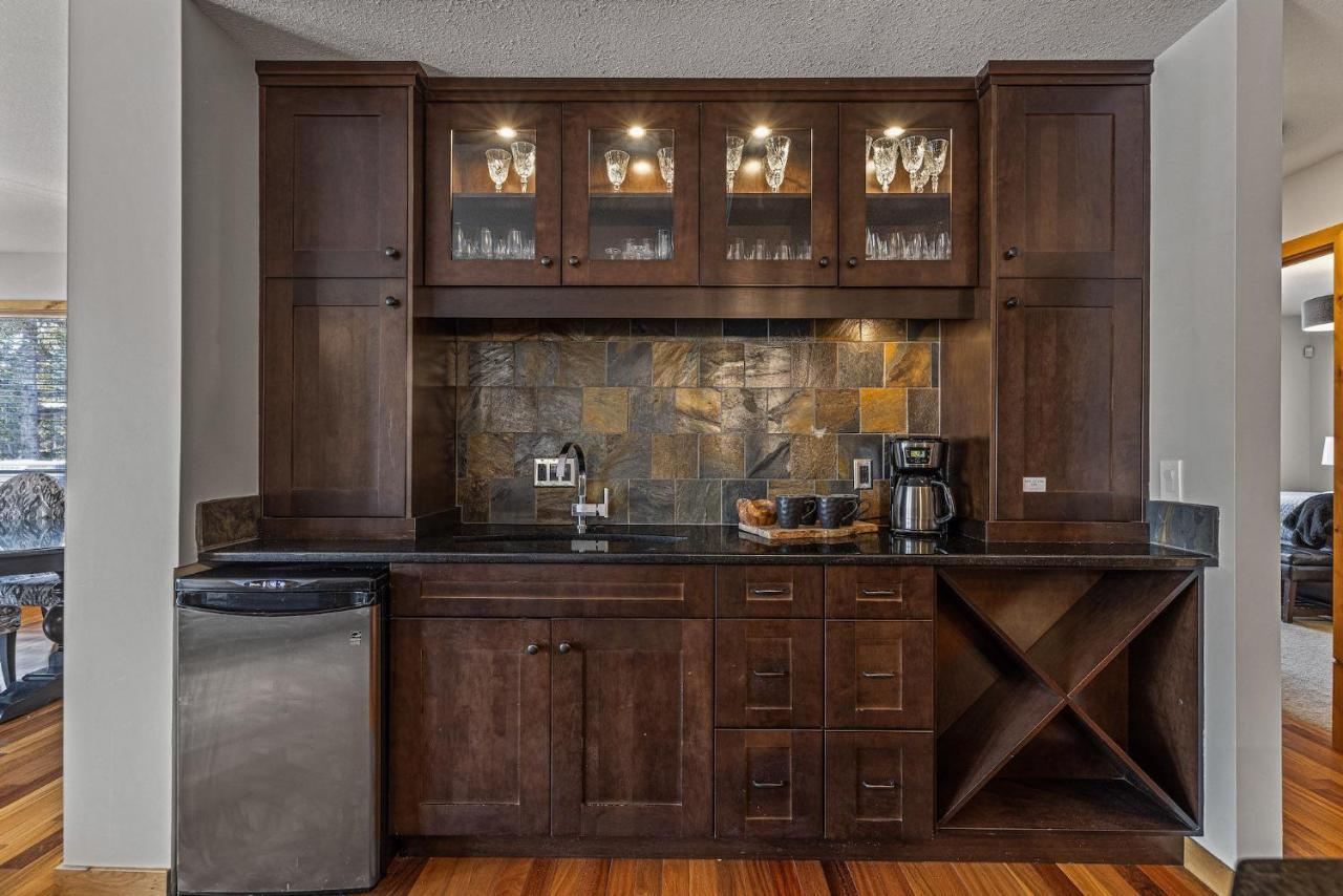 3 Bedroom Condo By Canadian Rockies Vacation Rentals Canmore Exterior foto